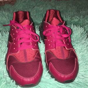 Burgundy Nike Huaraches